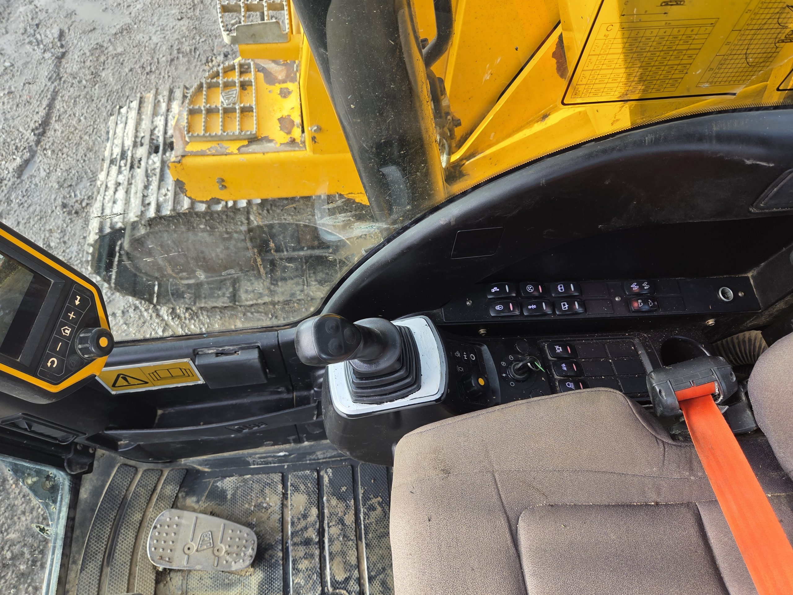 JCB JZ140 - Image 14