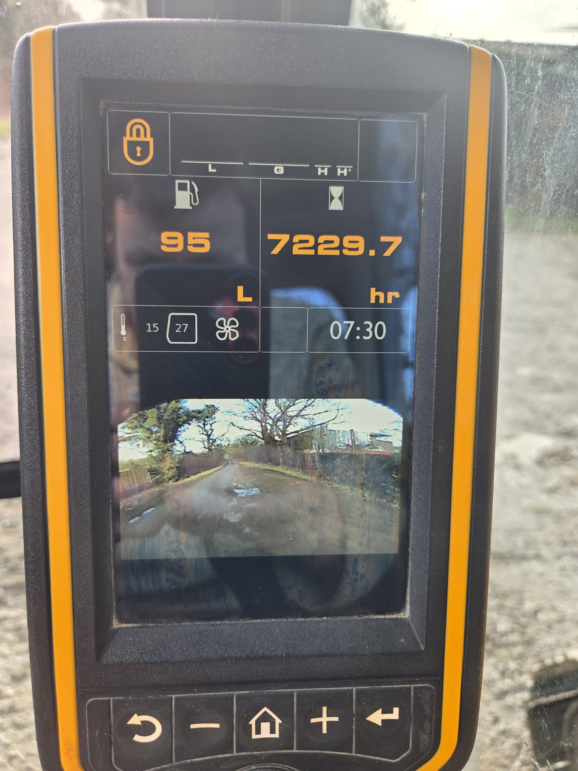 JCB JZ140 - Image 15