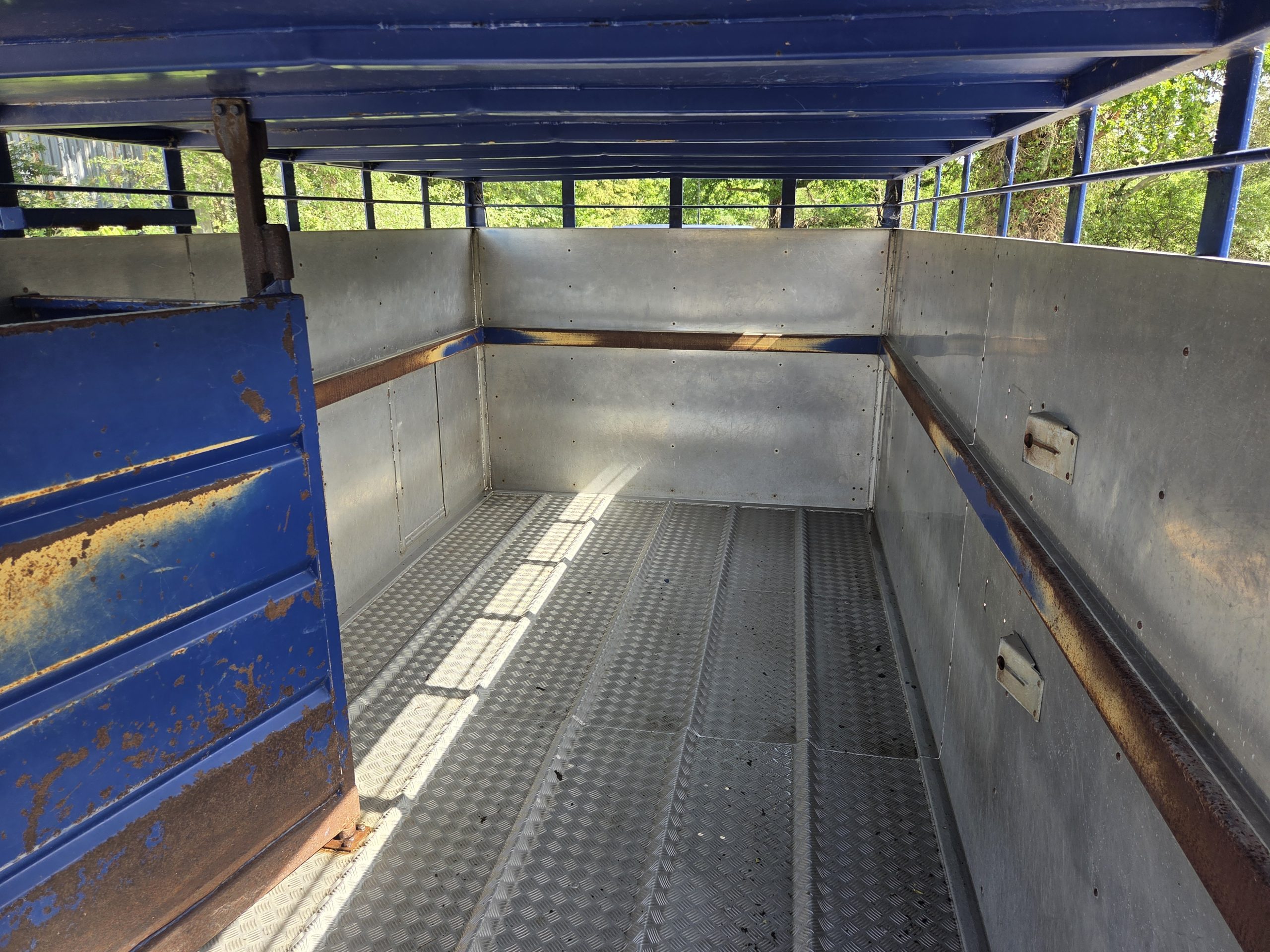 DAF LF 55.180 Livestock lorry - Image 15